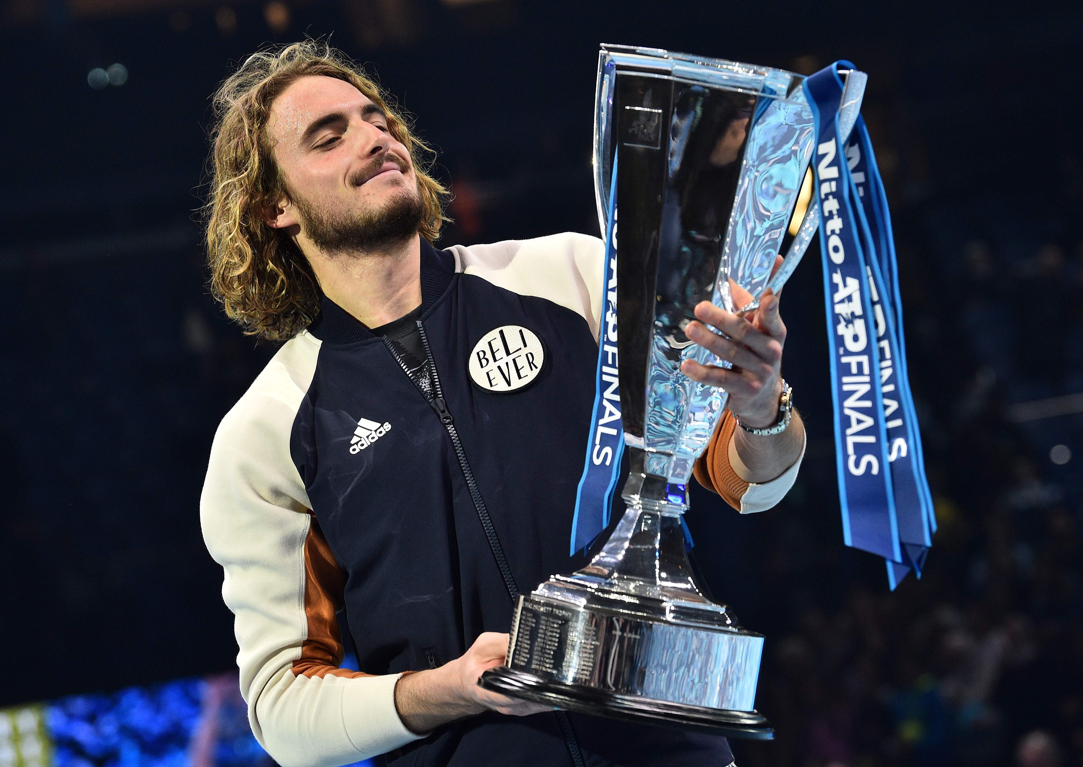 西班牙网球队横扫世界网球队,西西帕斯送出助攻 西班牙网球队横扫世界网球队,西西帕斯送出助攻