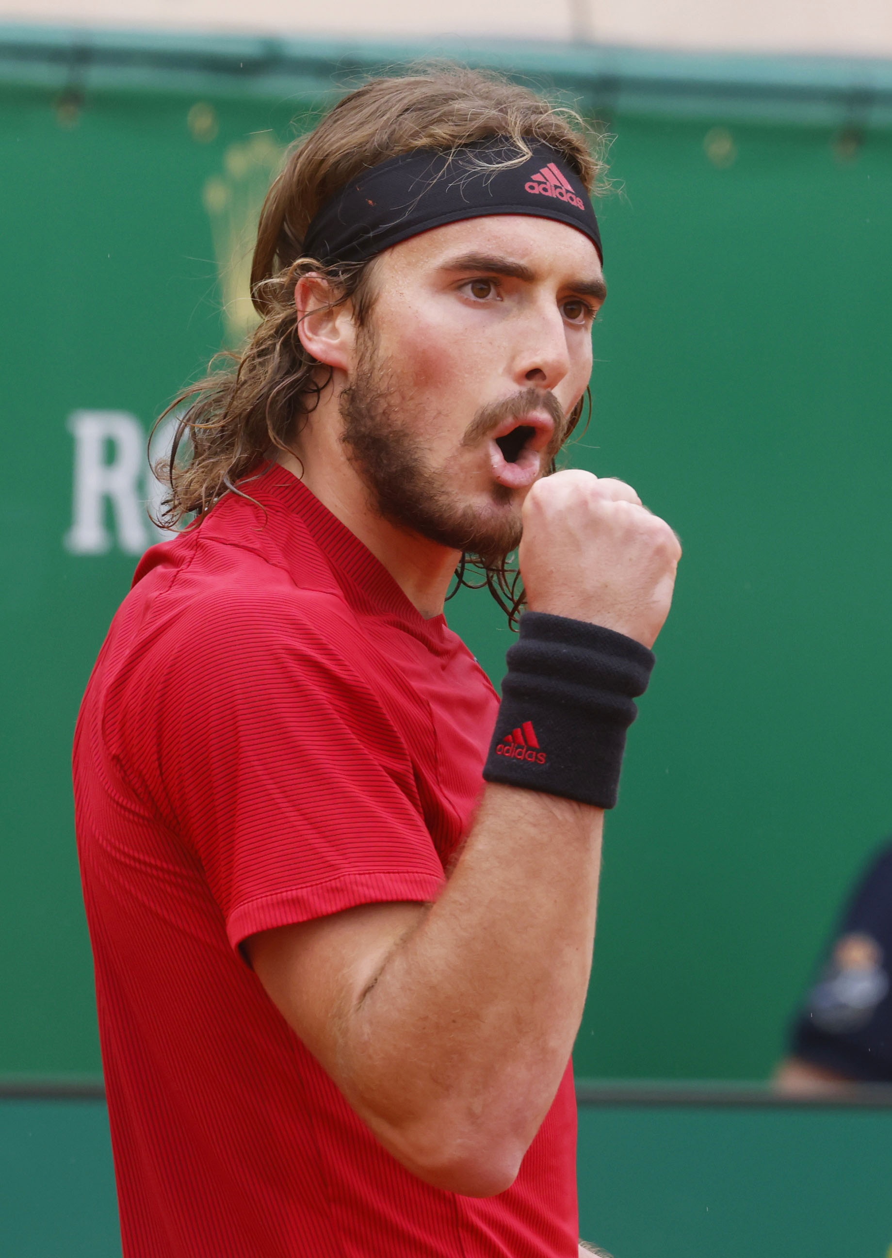 美国网球队绝地反击世界网球队,西西帕斯爆发神勇 美国网球队绝地反击世界网球队,西西帕斯爆发神勇