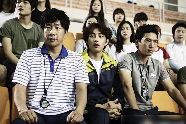 包含游泳迎来宿敌之战,恩怨再续的词条 包含游泳迎来宿敌之战,恩怨再续的词条