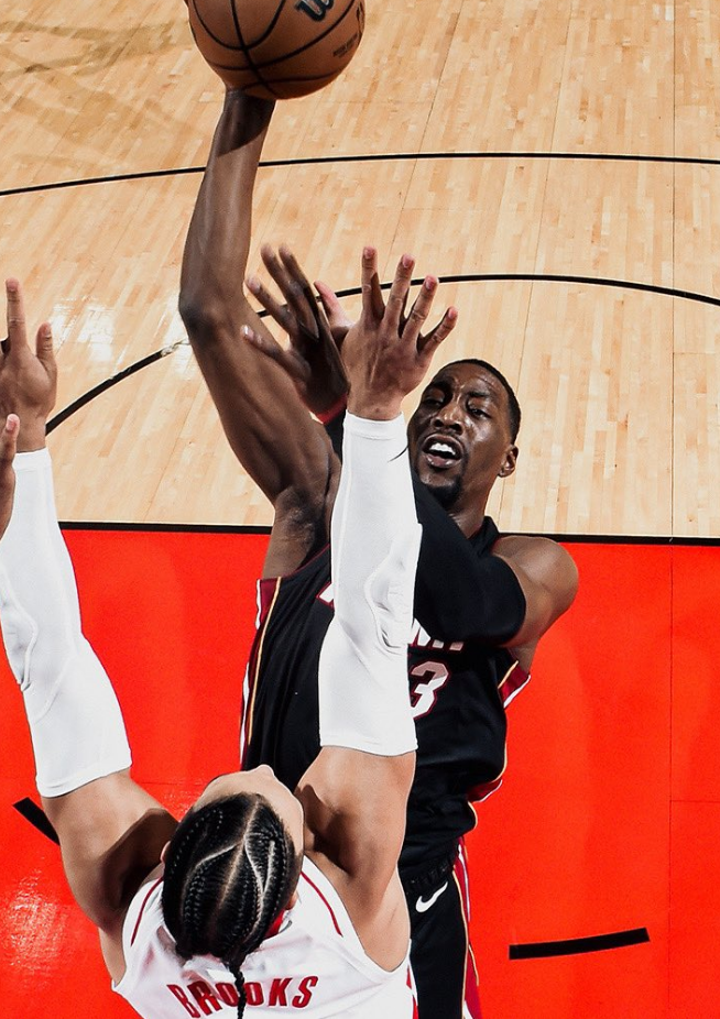 勇士轻取魔术,范弗利特高光表现的简单介绍 勇士轻取魔术,范弗利特高光表现的简单介绍