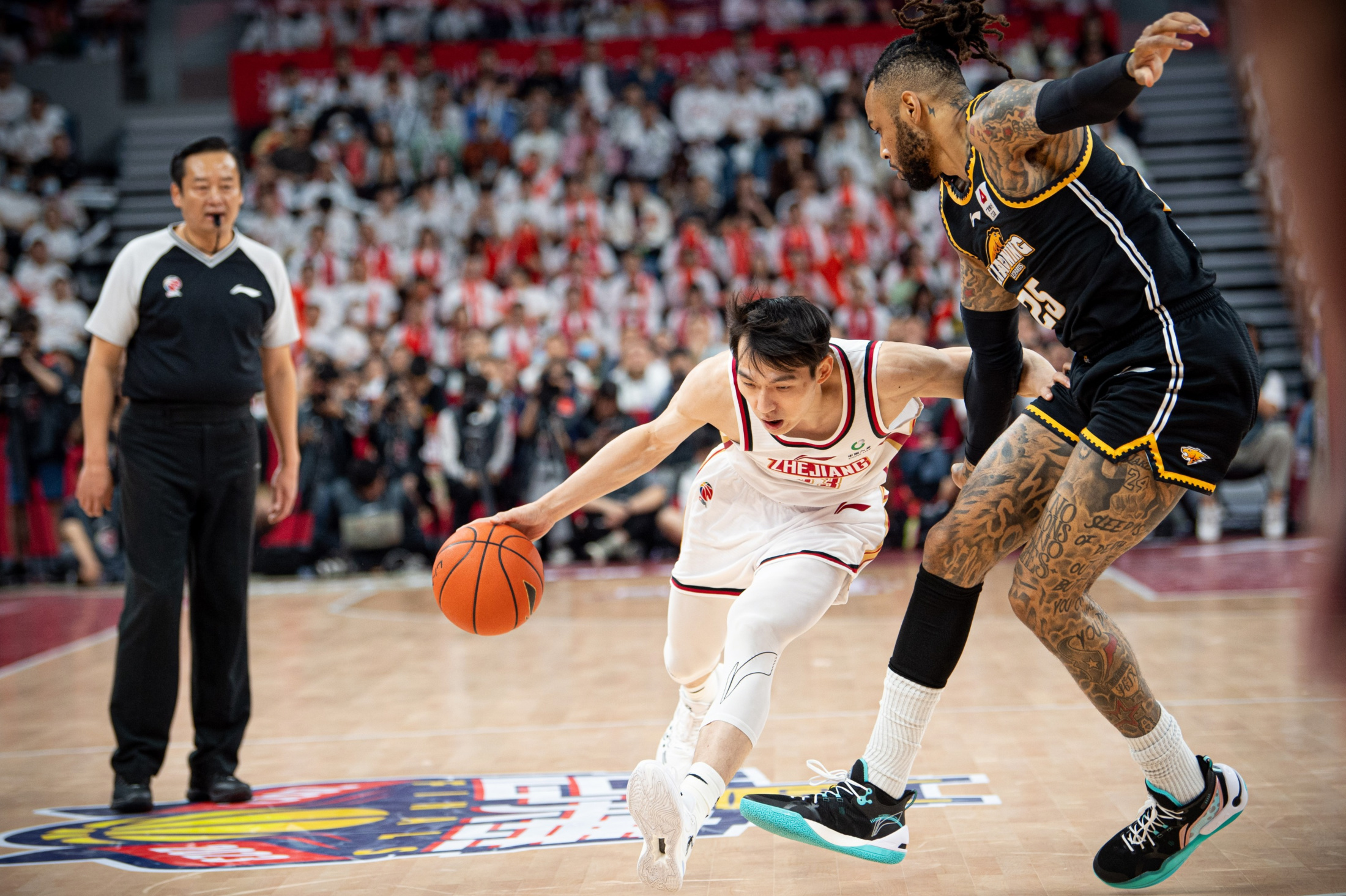 雷霆绝杀新疆队,胡金秋带队取胜的简单介绍 雷霆绝杀新疆队,胡金秋带队取胜的简单介绍