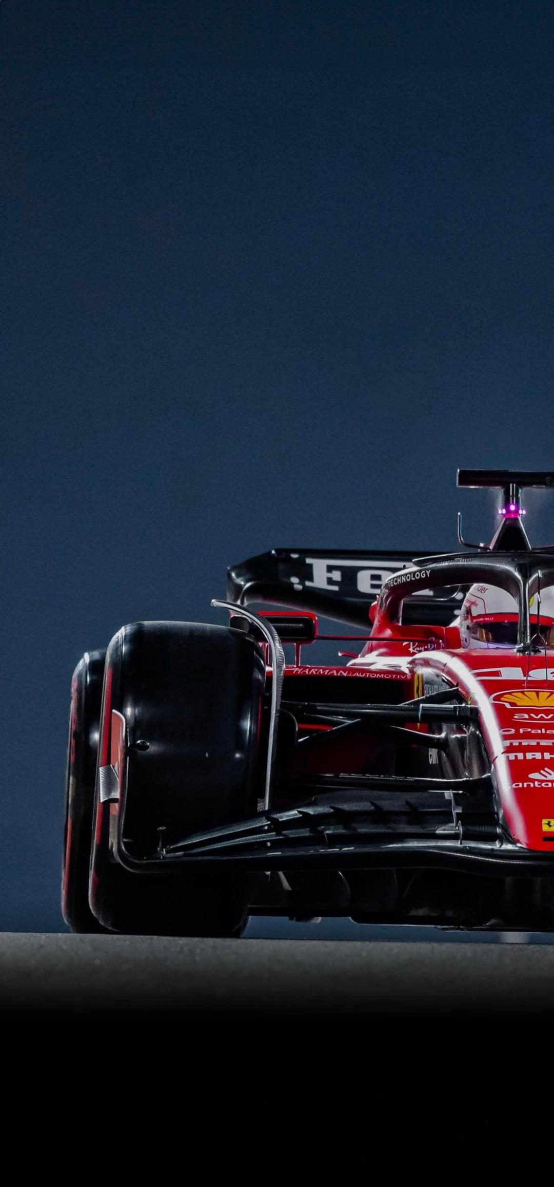 哈斯车队绝杀法拉利,汉密尔顿统治全场 哈斯车队绝杀法拉利,汉密尔顿统治全场