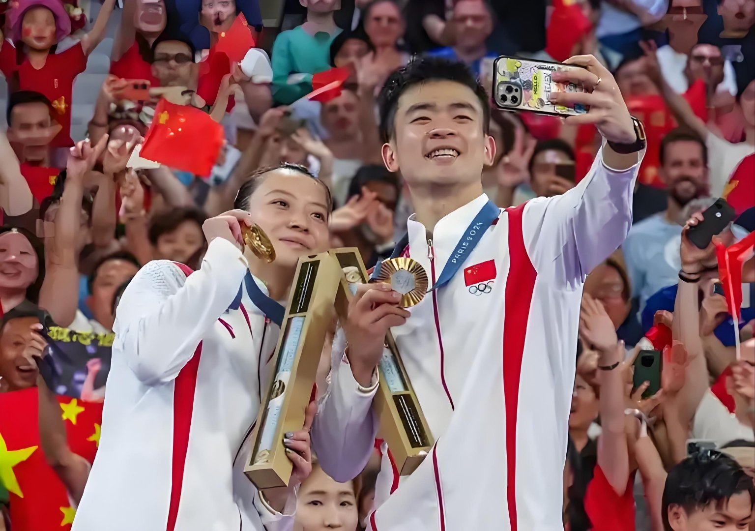 泰国队鏖战马来西亚队,郑思维扛起全队 泰国队鏖战马来西亚队,郑思维扛起全队