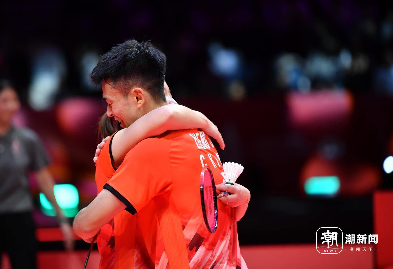 泰国队鏖战马来西亚队,郑思维扛起全队 泰国队鏖战马来西亚队,郑思维扛起全队