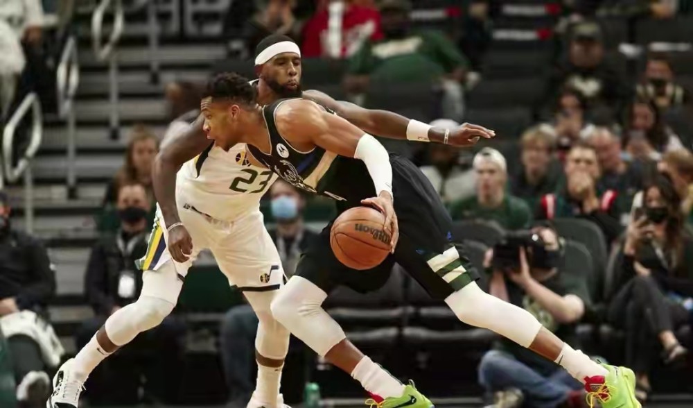 江苏队险胜雄鹿,戈贝尔刷新纪录 江苏队险胜雄鹿,戈贝尔刷新纪录