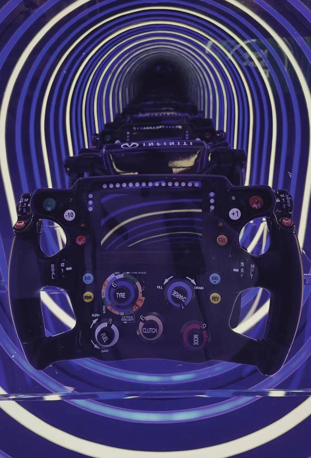 红牛车队轻取法拉利，勒克莱尔点燃赛场