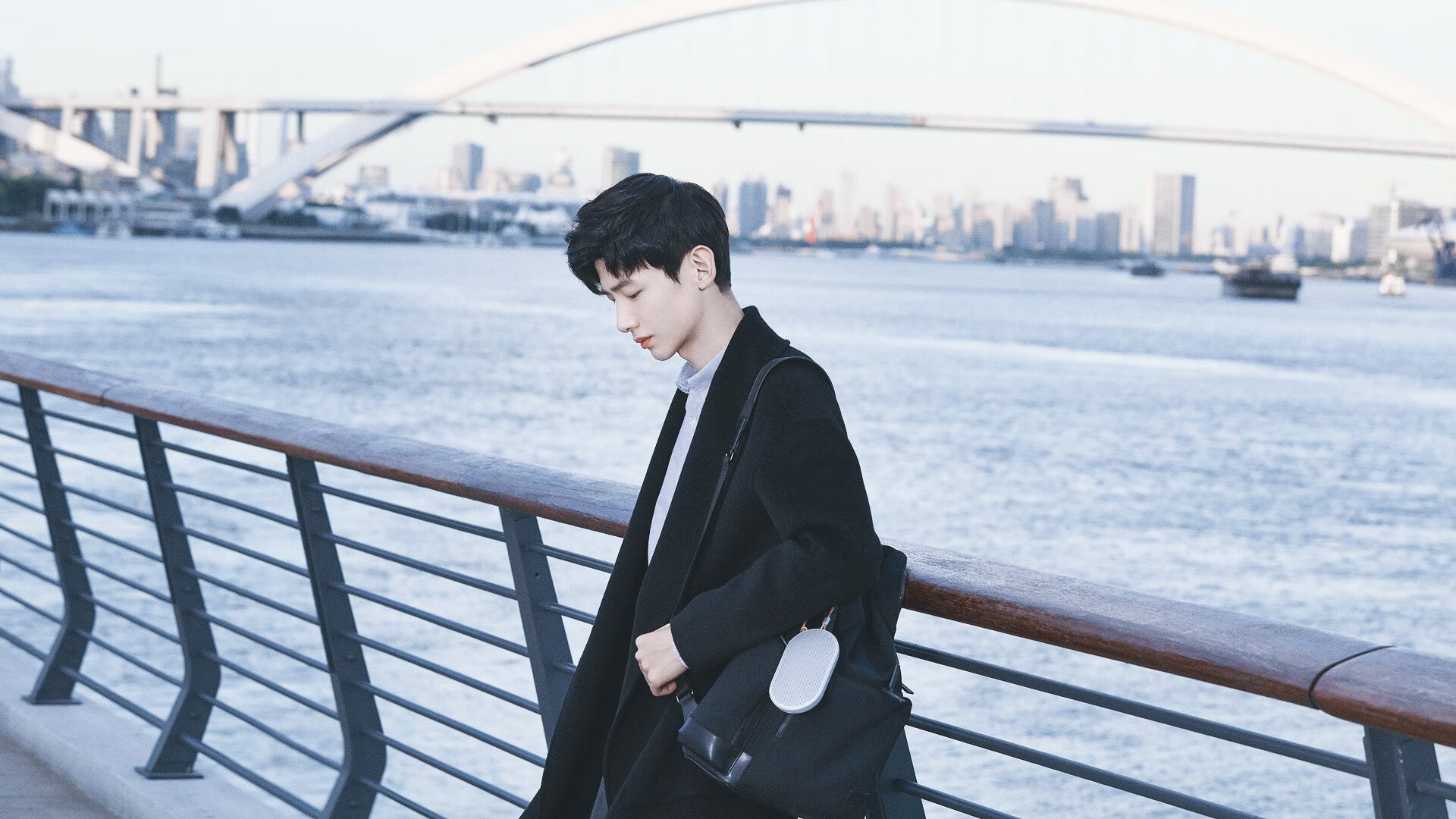 温网鏖战铸就领袖，西西帕斯年终总决赛扛起全队前行