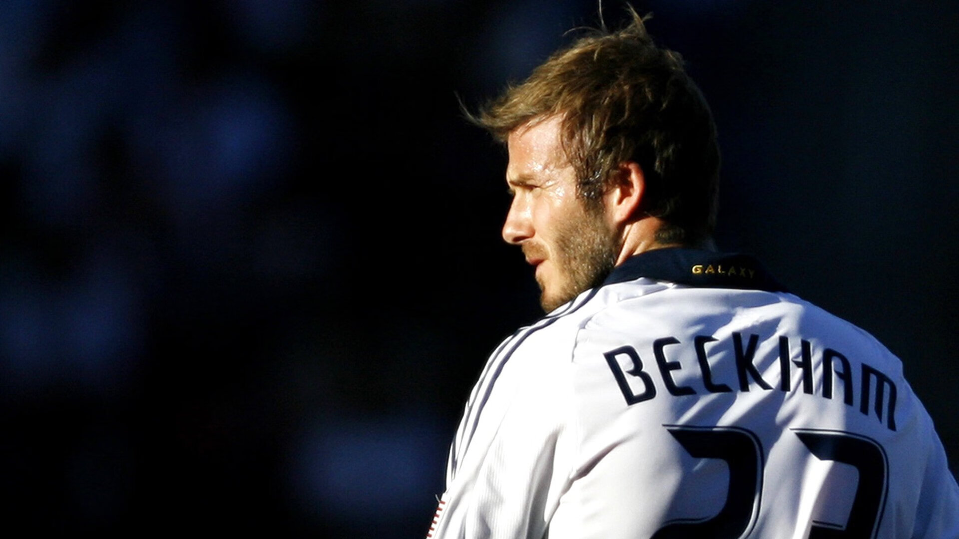 奥亚尔萨瓦尔手术刀般绝杀,西班牙沉稳收割比利亚雷亚尔